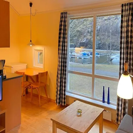 3 Person Home, Laerdal